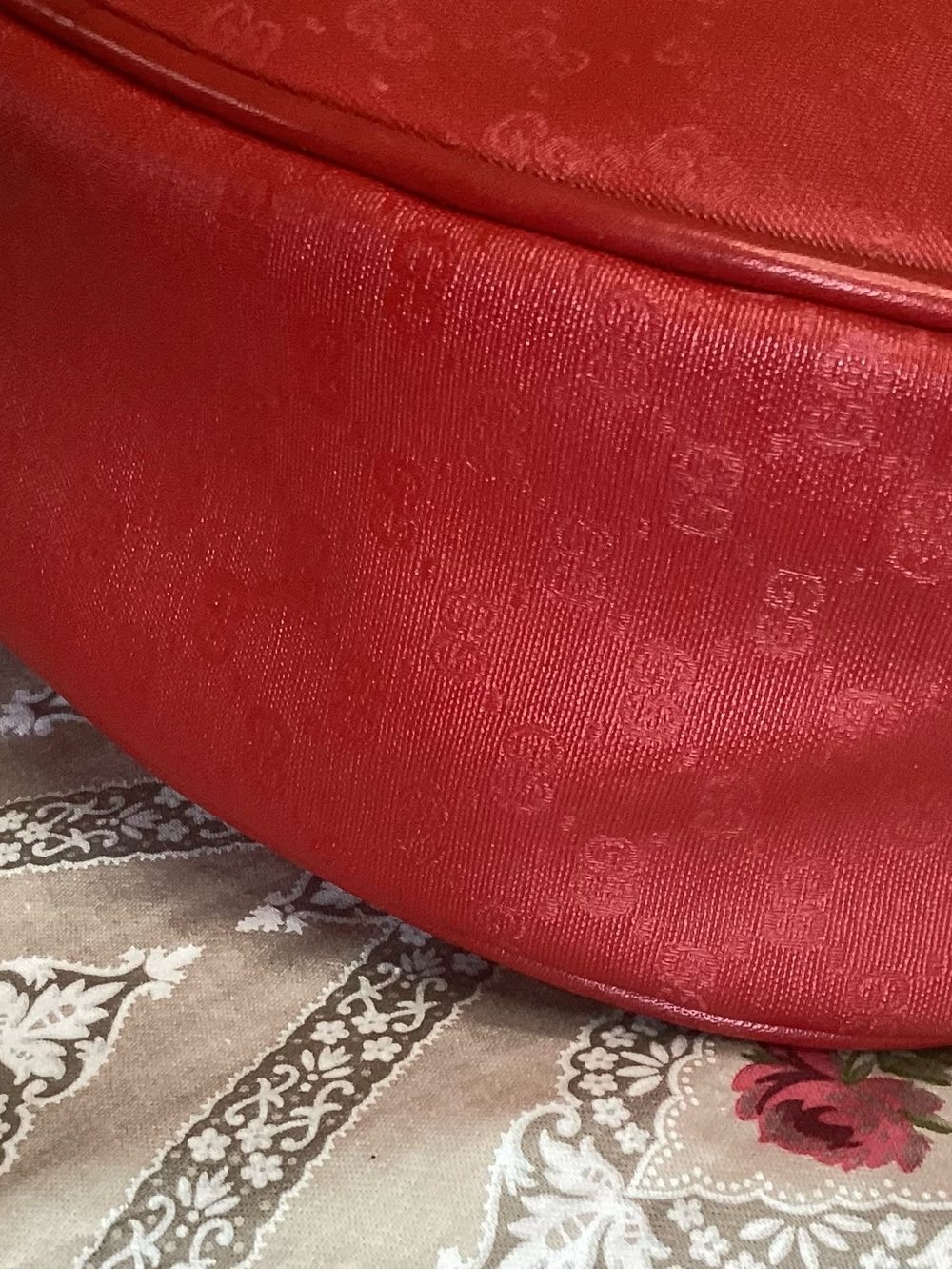 Vintage Gucci Micro-Monogram Red Leather Half-Moon Crossbody Shoulder Bag EUC - Picture 6 of 16